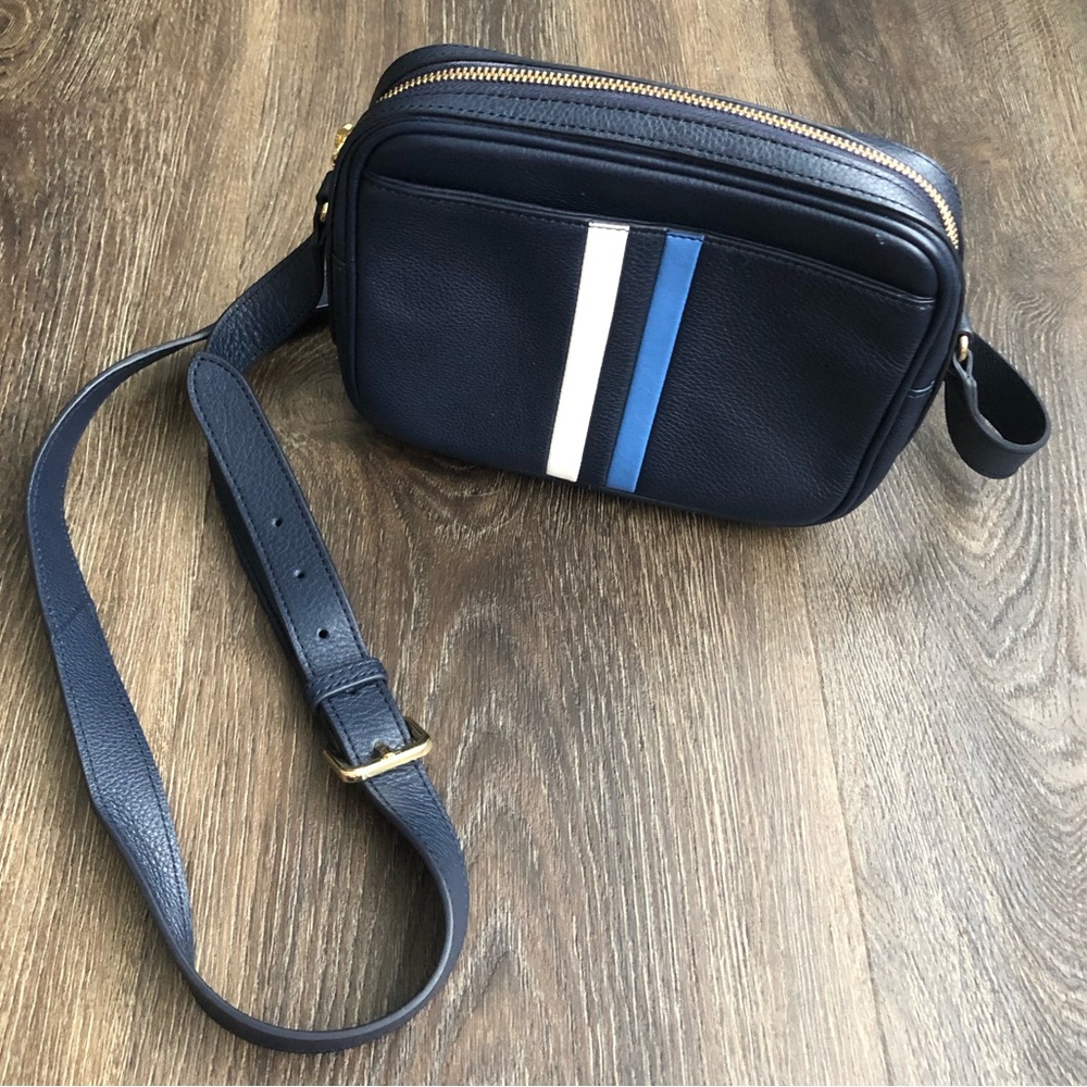 Genuine leather bag with adjustable strap. New!